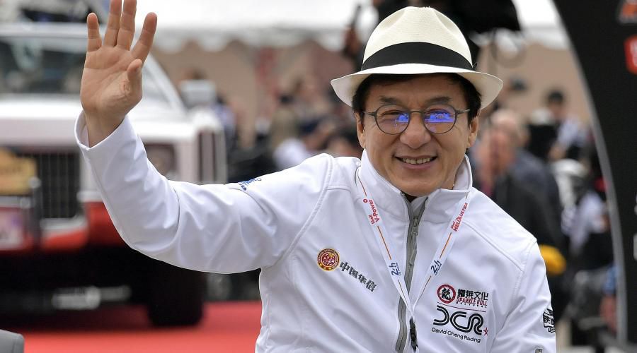 Quand Jackie Chan vient aux 24 Heures, c’est pour le sport & les affaires !